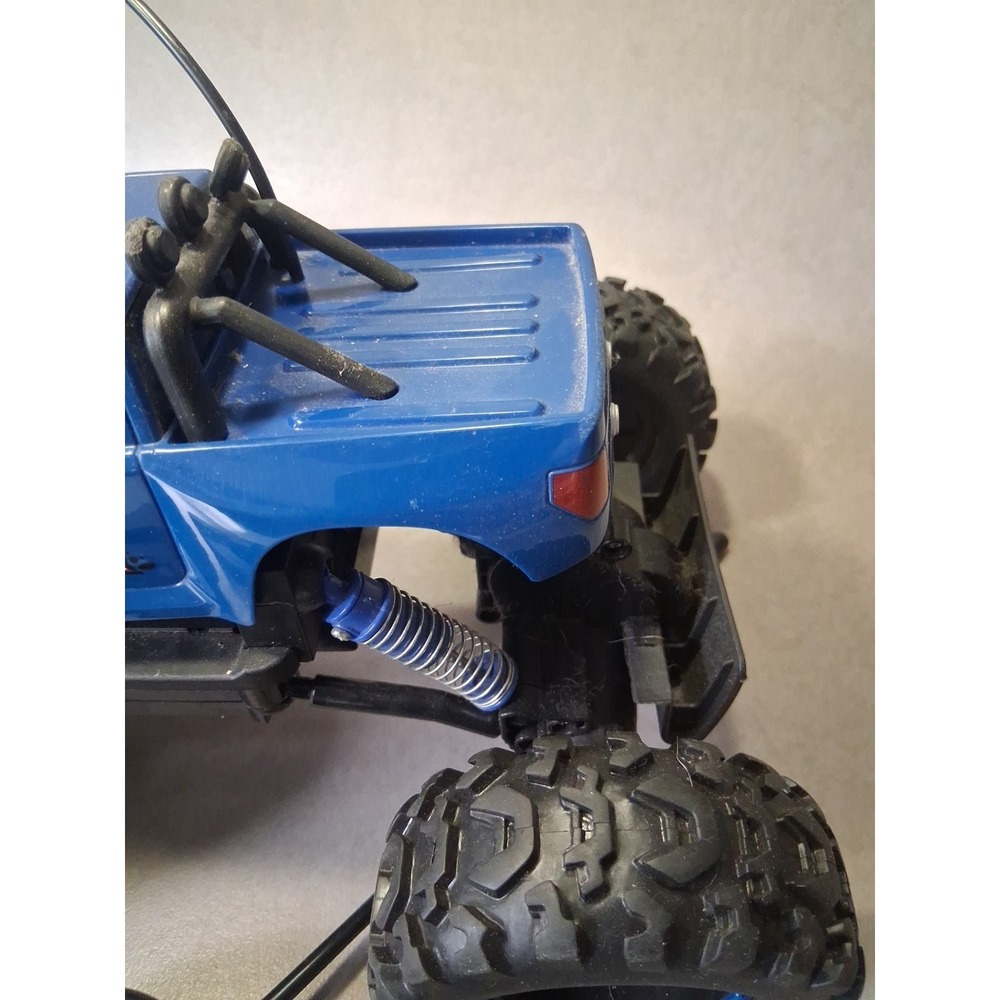 Maisto Rock Climber With Remote - Picture 4 of 14